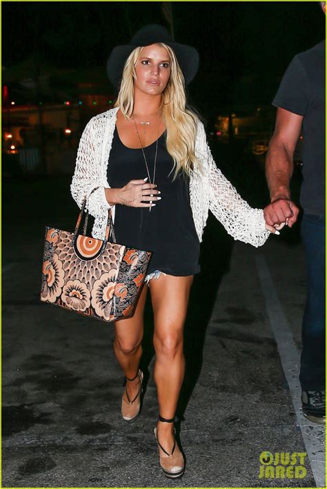 Photo Jessica Simpson Gets Back Into Her Daisy Dukes 24 Photo 3442593 Just Jared