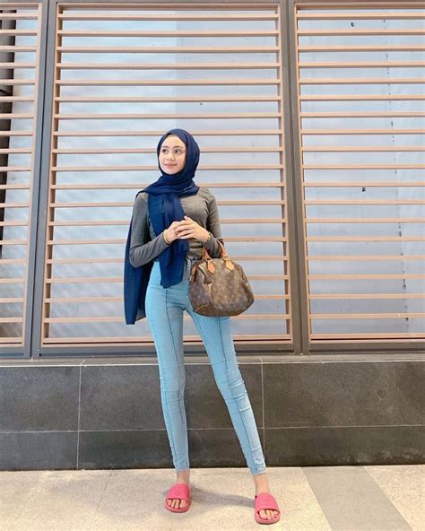 Levis hitam, celana wanita dengan harga rp 90.000 dari toko online jaket celana bandung. Ootd Celana Jeans Putih Hijab | Jilbab Gallery