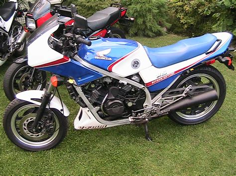 1983 honda v65 magna vf1100c sport cruiser / v4 motorcycle (1100 cc) fastest production bike in 83'. Honda Interceptor VF750F - Wikipedia