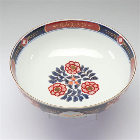 Japanese Ceramic Bowls Featuring Gold Imari Hand Painted Serving Bowl
