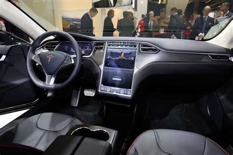 Cnbc's phil lebeau reports tesla's earnings. Galerie: Innenraum Tesla Model S | Bilder und Fotos