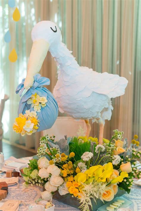 Stork themed baby shower decorations. Stork Theme baby shower decorating ideas | Diy baby shower ...