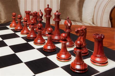 1849 Staunton 44 Chessmen Antiqued Boxwoodebonypadauk