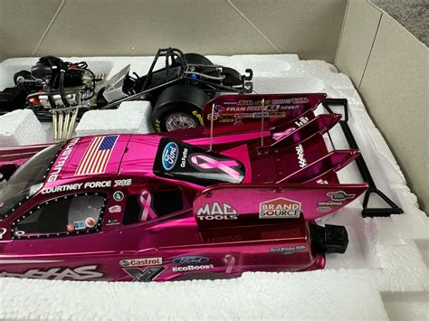 Action Courtney Force 336 Traxxas Pink Ford Mustang Color Chrome Nhra
