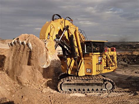 11 Of The Worlds Biggest Mining Excavators