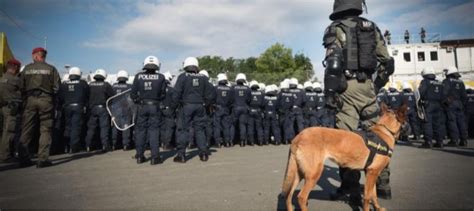 Austrian Law Enforcement Hold Huge Border Exercise