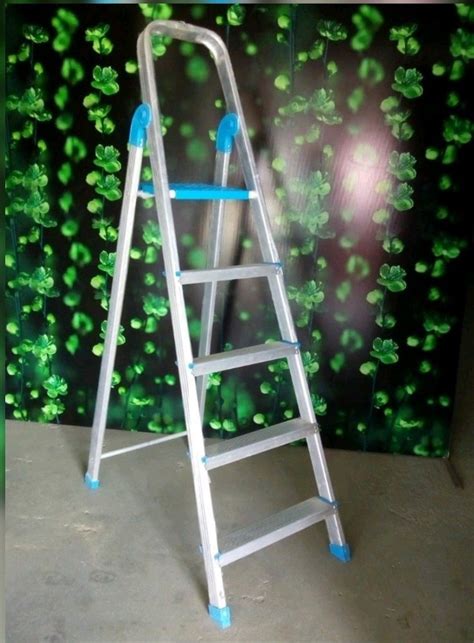 5 Feet Aluminum Step Ladders At Rs 1700piece In Erode Id 23786206662