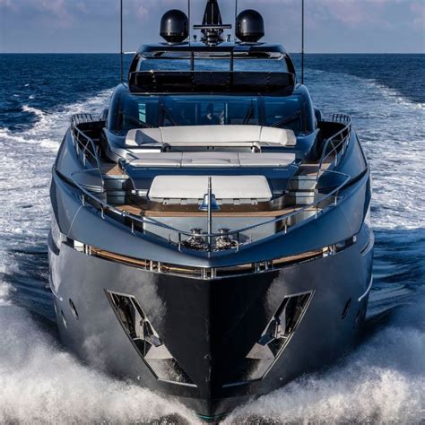 Riva Yacht Official On Twitter Boats Luxury Luxury Yachts Super Yachts