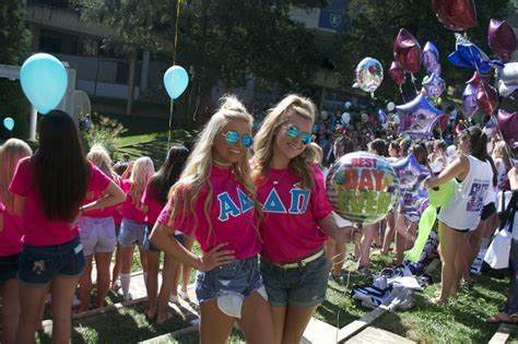 Pin By Courtney Simpler On Adpietsu Adpi Gamma Phi Style