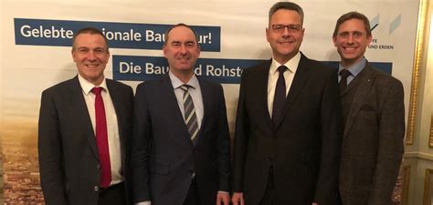 Jeweils rund 14.000 zuschauer in münchen sollen joachim löws mannschaft bei der em anfeuern. Bayerischer Industrieverband - Baustoffe, Steine und Erden ...