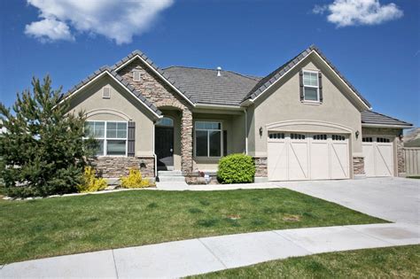 Top 10 hottest suburbs in the U.S. - CBS News