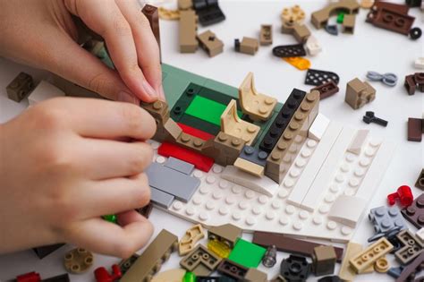 Study Finds Discontinued Lego Sets Better Investment Than Gold