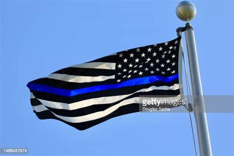 Fallen Officer Flag Photos Et Images De Collection Getty Images