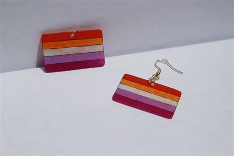 Lesbian Pride Flag Earrings | Lesbian pride flag, Pride flags, Lesbian gifts
