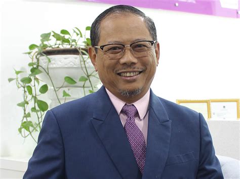 Datuk dr zulkifli ismail former president. An-Nur Specialist Hospital