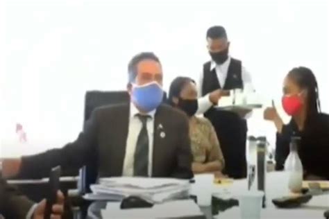 Veja o resultado do 2º turno das eleições 2020. Número 2 do Ministério da Saúde, Cel Antônio Elcio Franco ...