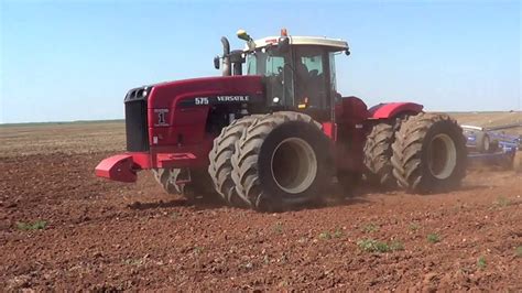 Versatile 575 Tractor Pulling A 64 Foot Chisel Plow Munday Texas