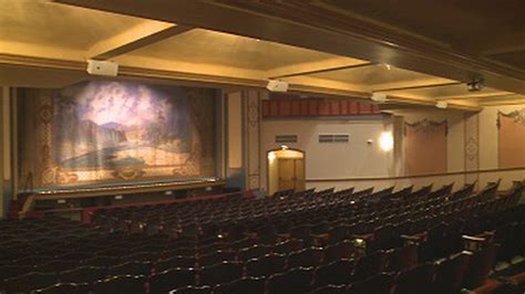 Residents Tour The Haunted History Of Peoples Bank Theatre