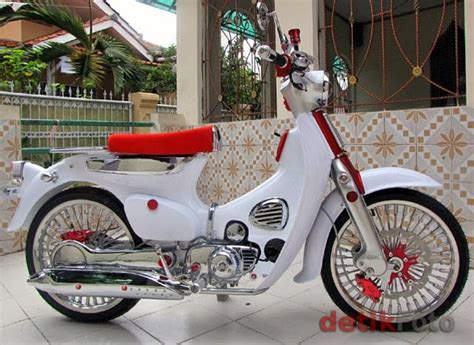 Gambar diatas merupakan modifikasi ekstrime dari motor vespa. Kumpulan Gambar Motor: Modifikasi Motor Jadul Honda 70 ...