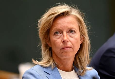 Kajsa ollongren is deputy prime minister and minister of the interior and kingdom relations. Kajsa Ollongren komt terug, maar niemand weet wanneer | Politiek | gelderlander.nl