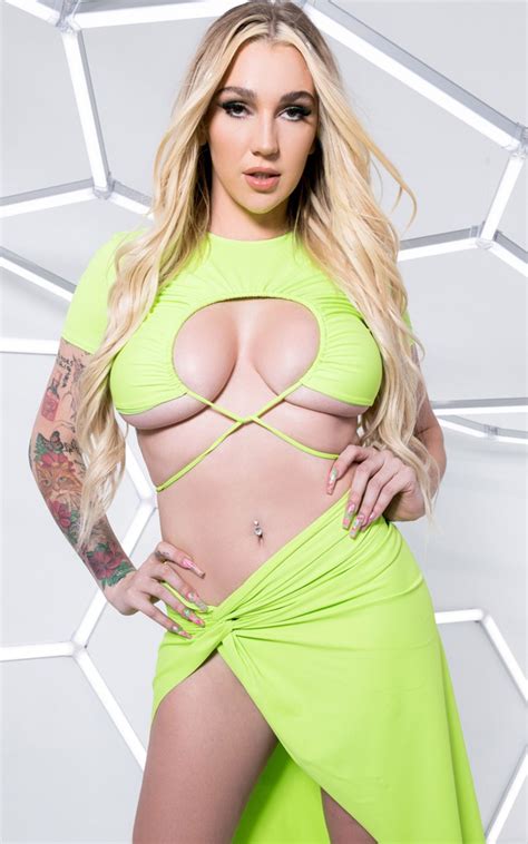 Watch Big Tits Pornstars Exclusively On Brazzers Pg 2