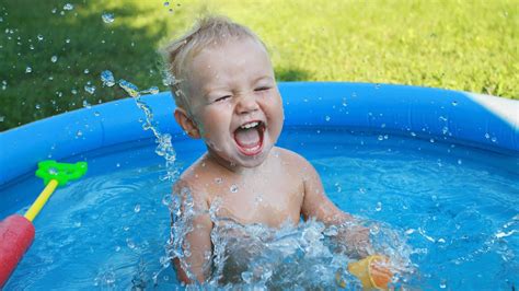 17 Outdoor Water Play Activities For Babies Tinybeans