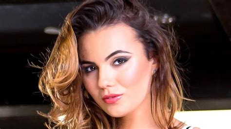 Vanessa Decker The Actress With More Than 78 Thousand Fans On Twitter And That Started In 2014