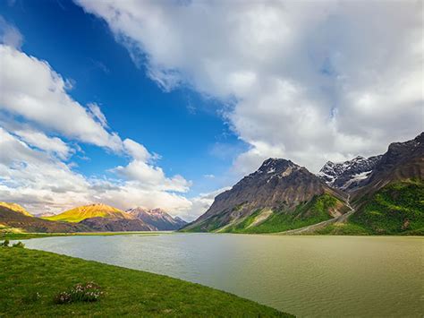 From a legal standpoint, tibet has to this day not lost its statehood. Ranwu Lake, the Largest Lake in Southeast Tibet