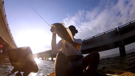 Quick Fishing Trip Lake Pontchartrain Bridge Redfish Youtube