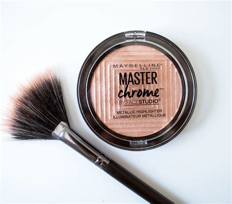 Look How BLINDING Maybelline's New Metallic Highlighter Is | Maybelline makeup, Highlighter ...
