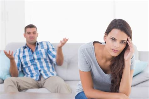 To make things worse, couples usually engage in lots of social comparison, comparing stuff, partners, lifestyles when our partner becomes distracted by the tv, internet games or porn, we receive less. Why It's So Hard to Leave a Bad Relationship
