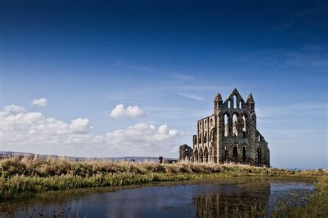 The Ruins Of Whitby Abbey England Oc Rarchitecturalrevival