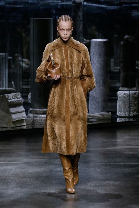 Sfilate Fendi Autunno Inverno 2021 2022 Uomo Moda Iodonna