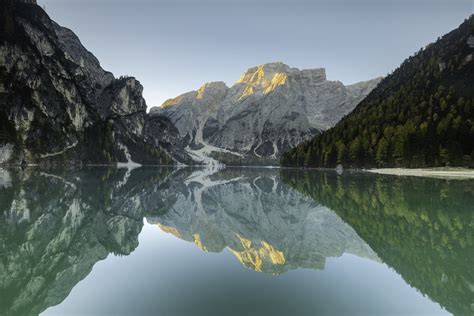 Lago Di Braies Italy Dolomites Lake Braies Is Part Of Th Flickr