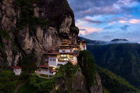 Elia Locardi Travel Photography Dragons Breath Tigers Nest Bhutan 2048