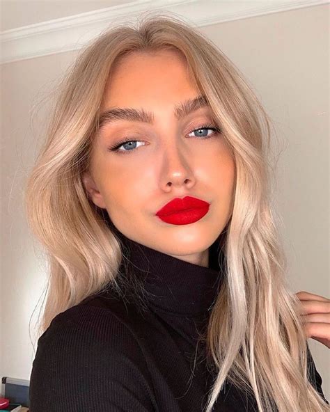 СОДА ОН МАЙ ЛИПС On Instagram “elizabethkayeturner” Blonde Hair Red Lips Red Lips Makeup