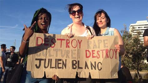 Takedownjulienblanc Melbourne Protesters Rally Against Sexist Pick Up Artists Sbs News