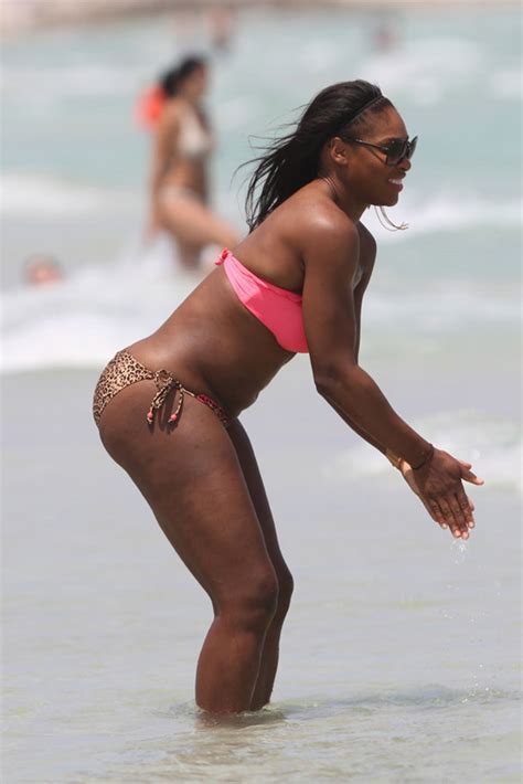 Serena Williams Shows Off Her Body In A Teeny Weeny Pink Bikini Photos