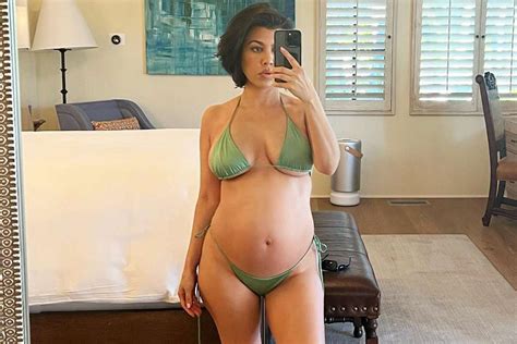 Kourtney Kardashian Says She S Always Loved Her Body