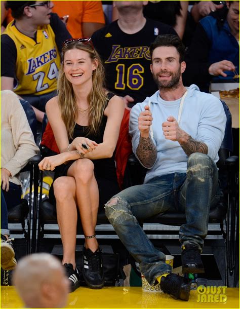 Adam Levine And Behati Prinsloo Make Out On Lakers Kiss Cam Photo
