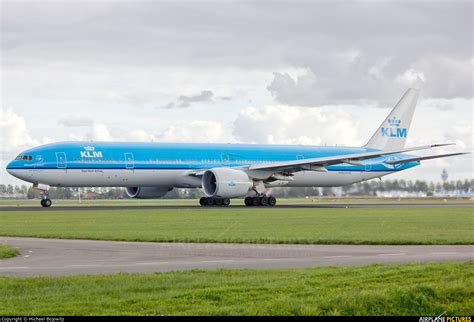 Ph Bvi Klm Boeing 777 300er At Amsterdam Schiphol Photo Id