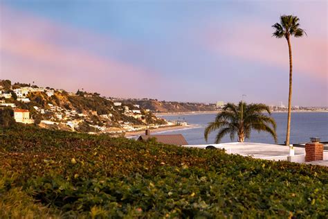 Photo 16 of 46 in Modern Luxury Meets Coastal Elegance in Malibu by