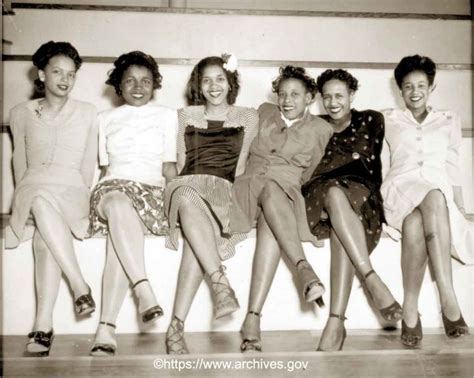 1940s War Fashion Black Women Serving In Ww11 Glamour Daze