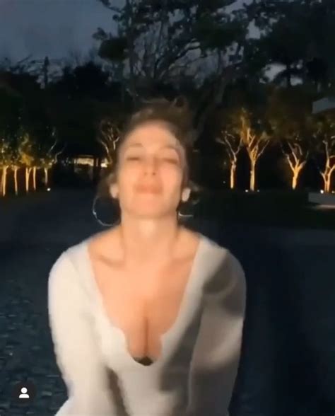 Jennifer Lopez Boobs Squeezed Telegraph