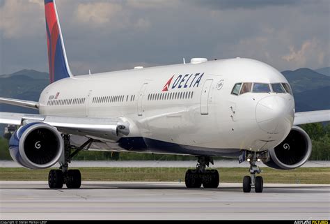 N838mh Delta Air Lines Boeing 767 400er At Sofia Photo Id 1320409