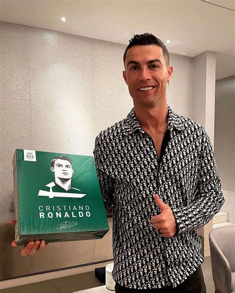 Cr7 🐐🐐🐐 Forever 😍😍 On Twitter Rt Timelinecr7 Cristiano Ronaldo With A Special T By