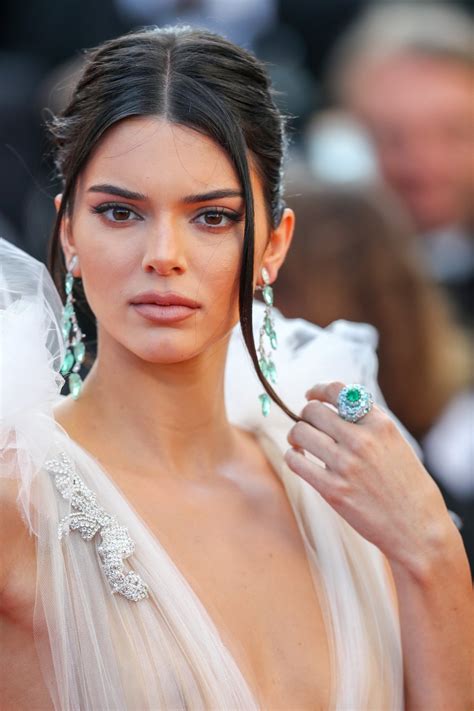Kendall Jenner See Through Photos Gif Nude Celebrity
