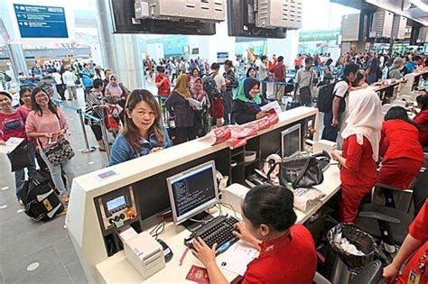 Syarikat penerbangan airasia berhad dan malindo air menawarkan penukaran tarikh penerbangan susulan penangguhan pendaftaran dan orientasi pelajar institusi pengajian tinggi (ipt) awam pada saat akhir. AirAsia Beri 2 Pilihan, Pilih Kredit Atau Tukar Tarikh ...