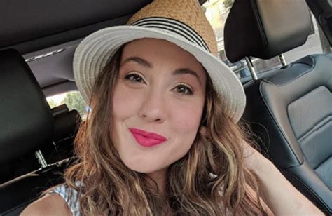 La jeune femme ressentait le besoin de jeter son histoire sur papier et. Vie de Stars