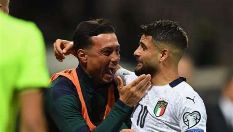 استهل منتخب إيطاليا مشواره في النسخة الـ16 لنهائيات بطولة كأس أمم أوروبا لكرة القدم وتقدم منتخب إيطاليا بهدف جاء بـنيران صديقة سجله المدافع التركي ميريح ديميرال، في. إيطاليا تقتنص فوزا تاريخيا أمام البوسنة في تصفيات "يورو 2020"